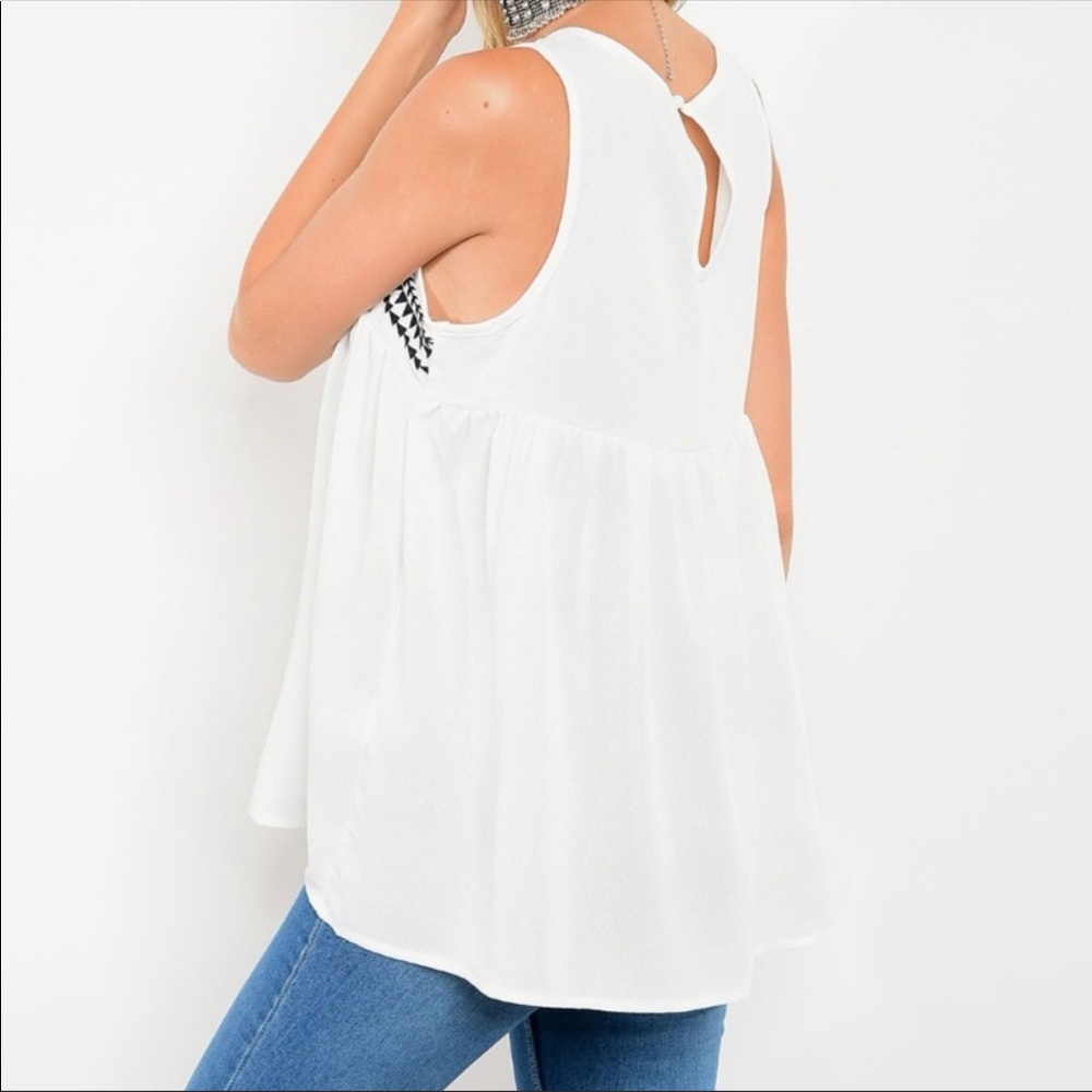 🆕Embroidered Tank top🆕 - Picture 2 of 2